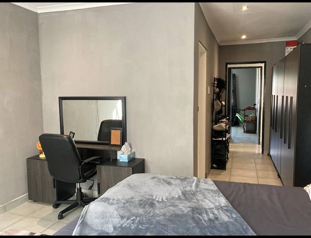 3 BEDROOM TOWNHOUSE FOR SALE IN LIEFDE EN VREDE